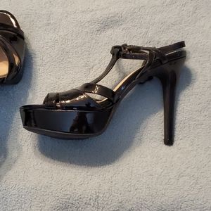 Gianni Bini Platform Heels